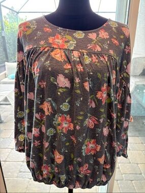 Time and Tru XXL Women's Dark Blue Floral Pleated Top - Pink & Coral Flowers